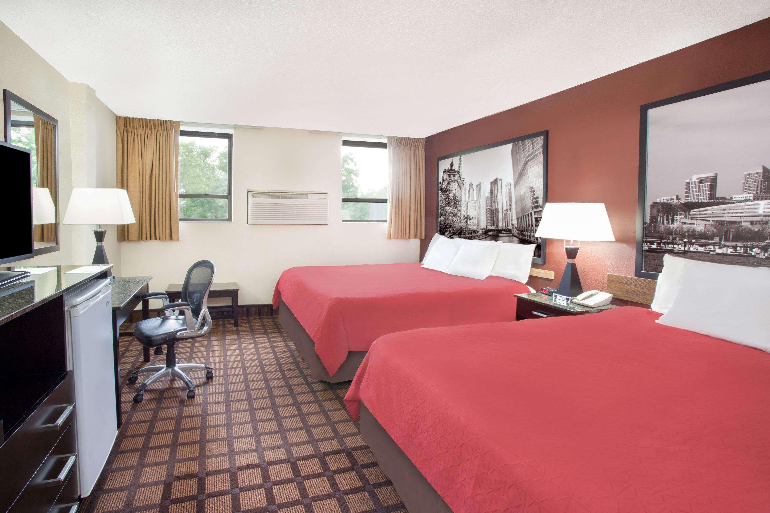 Super 8 By Wyndham Chicago Il Hotel Eksteriør billede
